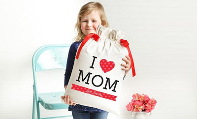 Personalized Gift Bags for Mom